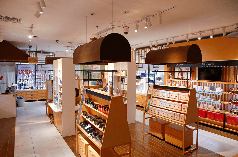化妝品美妝集合店因時(shí)而變，狐貍小妖擁抱新零售之路